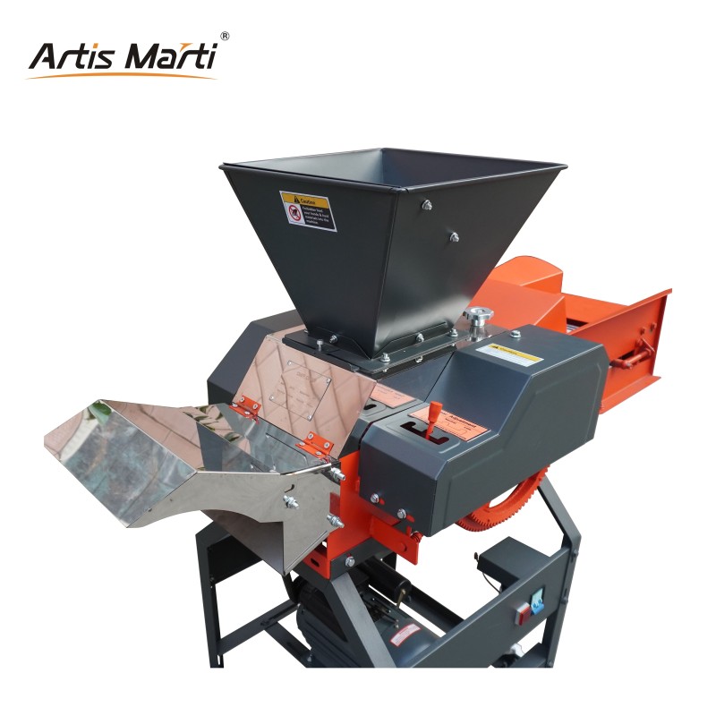 Artis Marti grass chaff cutter with conveyor for feeding